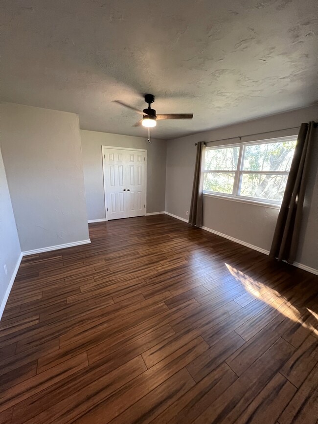 Building Photo - 2451 NW 38th St