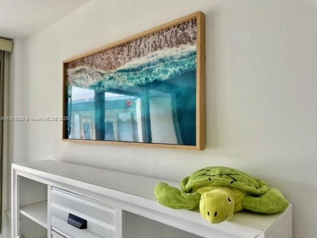 Building Photo - 6484 Indian Creek Dr