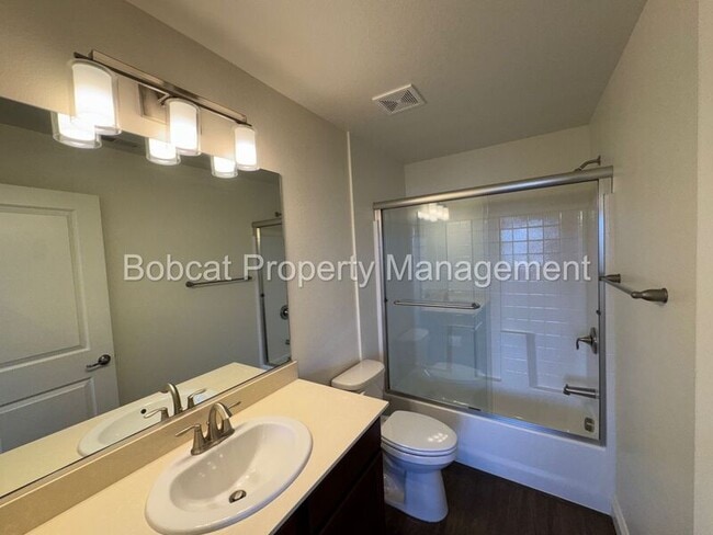 Building Photo - 1230 Saltern Dr