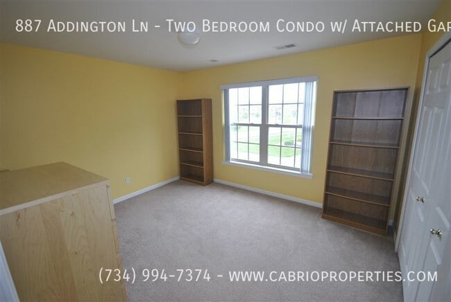 Building Photo - 887 Addington Ln