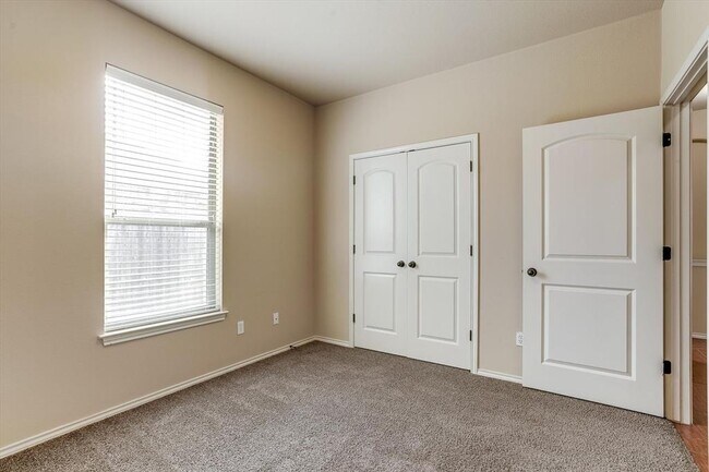 Building Photo - 1124 Brendon Lee Lane