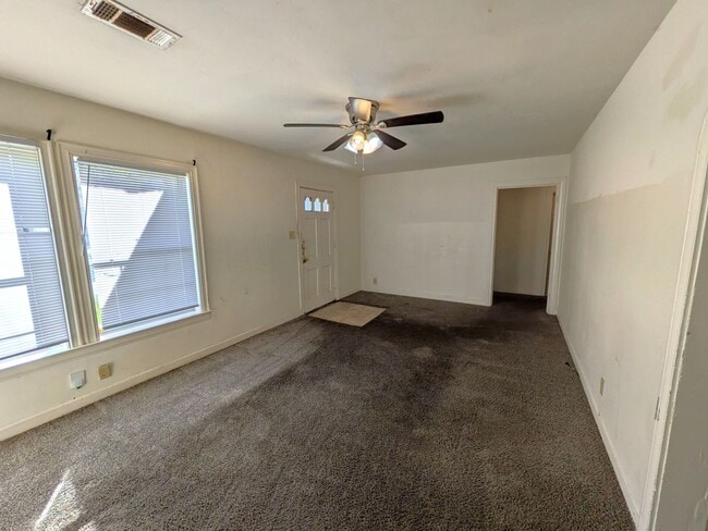 Building Photo - 4670 Maddox St