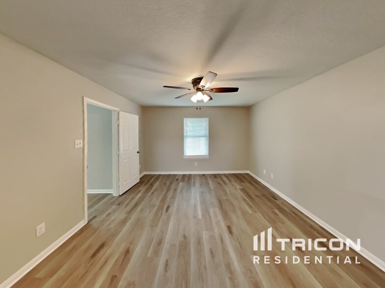Building Photo - 308 Crooked Pine Court