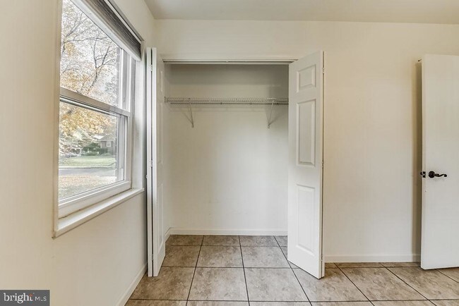 Building Photo - 6306 Yellowstone Dr