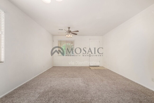 Building Photo - 904 E Euclid Ave