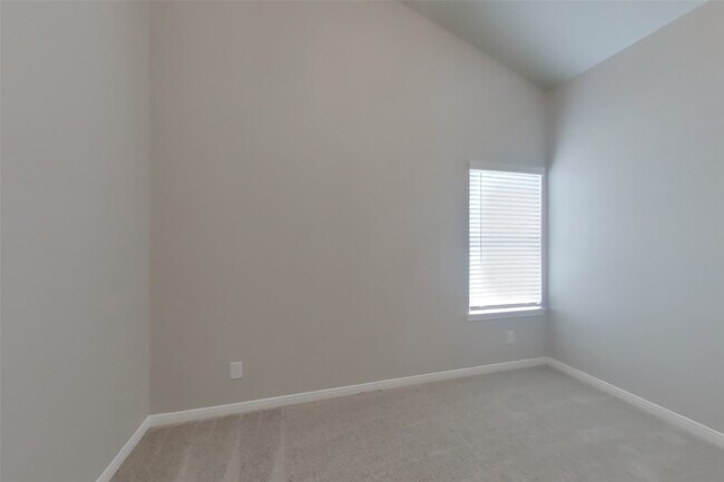 Building Photo - 9829 Gln Brk Ln