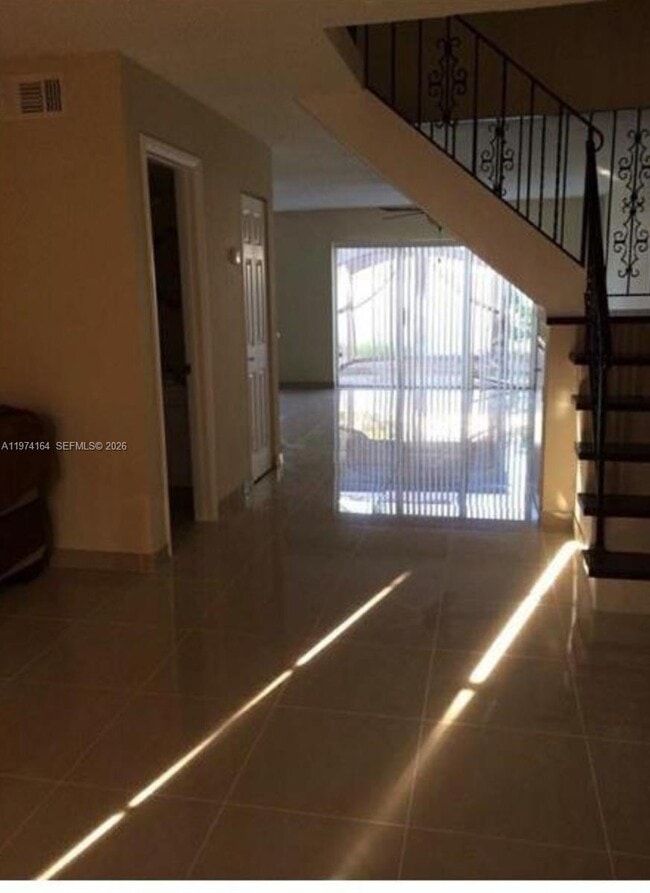 Building Photo - 3928 SW 67th Way