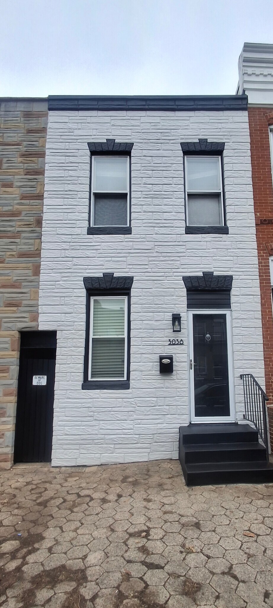 Building Photo - 3038 Hudson St