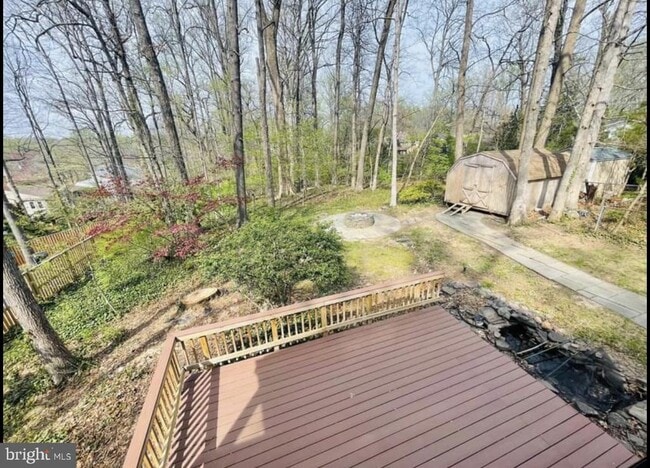Building Photo - 6810 Fern Ln