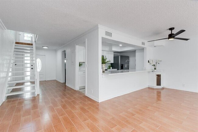 Building Photo - 7950 NW 11th Ct