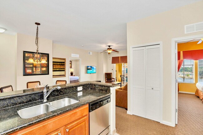 Building Photo - 8113 Resort Village Dr