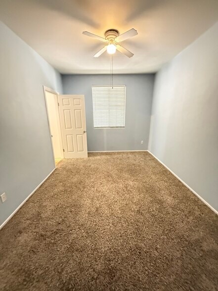 Building Photo - 5041 Delbon Way