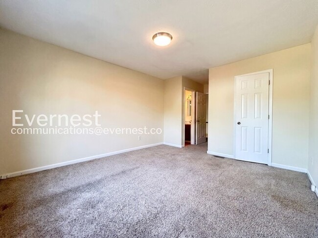 Building Photo - 1174 Ridgecrest Ln SE