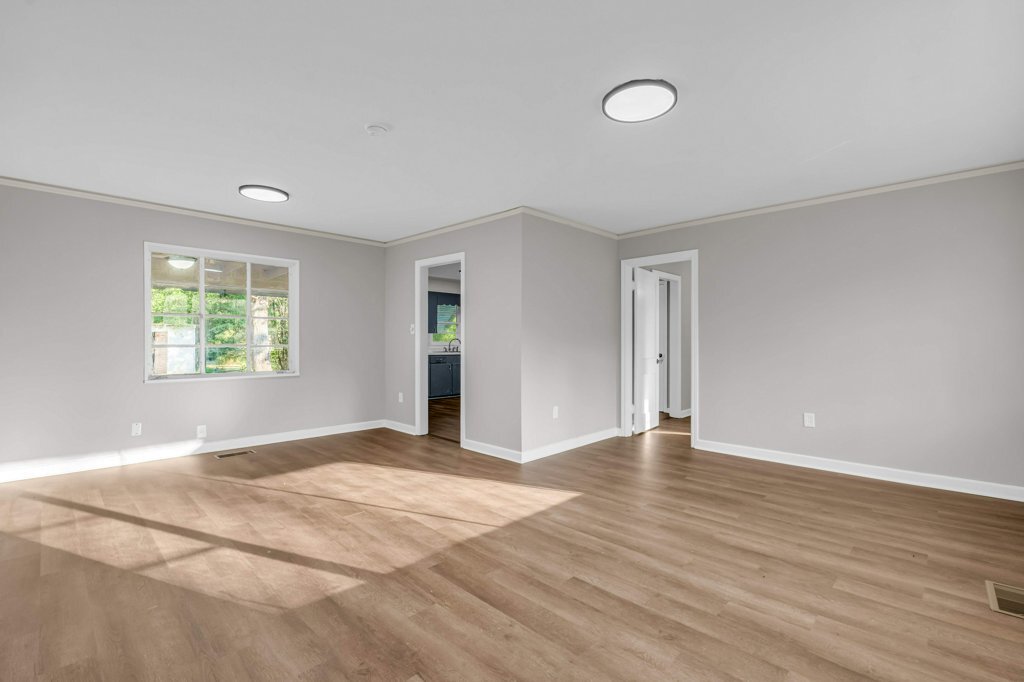Building Photo - 170 Meadow Hill Rd