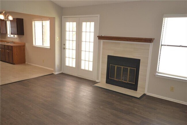 Building Photo - 1105 Green Valley Cove