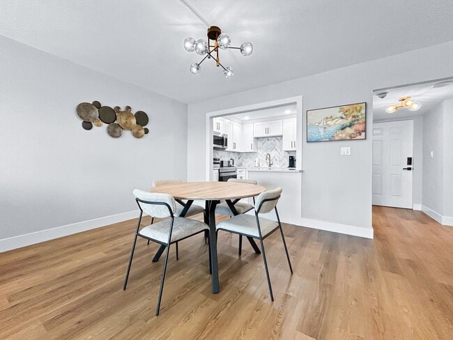 Building Photo - Available on April 15 - Stunning Furnished Waterfront Condo – 2 Beds / 2 Baths with Gulf-to-Bay V...