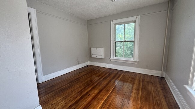 Building Photo - 508 Stuart St