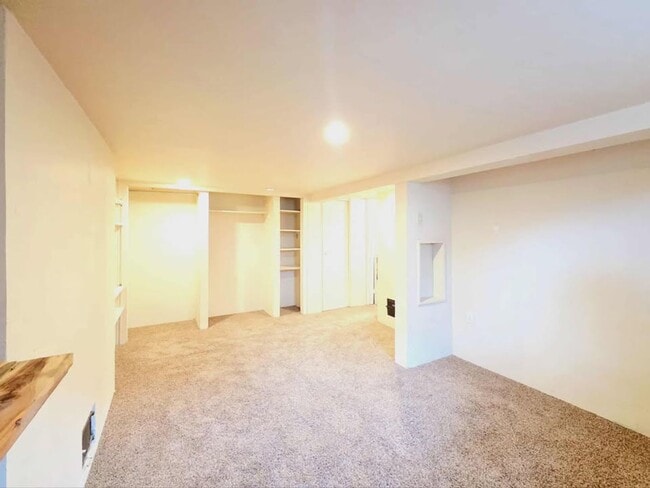 Building Photo - Charming 3 Bedroom, 2 Bath House For Rent!!