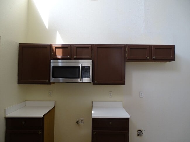 Building Photo - 7250 Shire Way