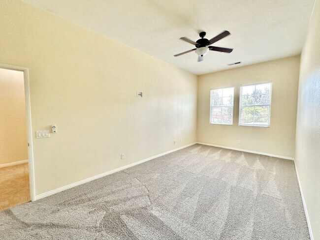 Building Photo - 31340 Aussie Ln