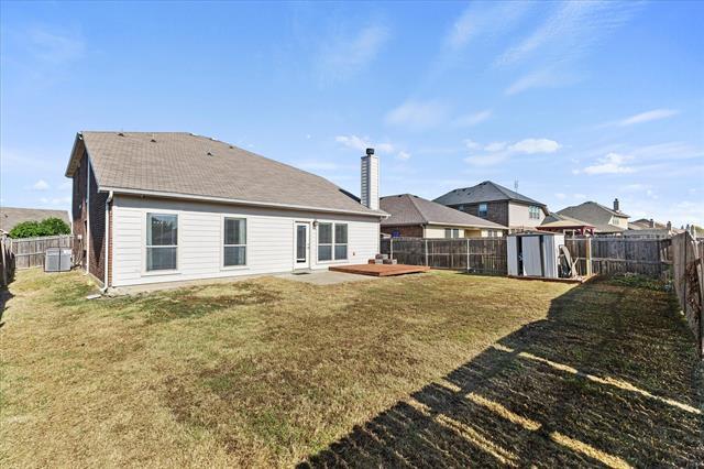 Building Photo - 2011 Sterling Gate Dr