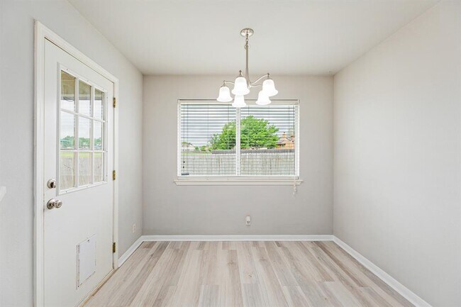 Building Photo - 21108 Derby Day Ave