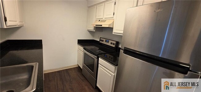 Building Photo - 602 Ravens Crest Dr