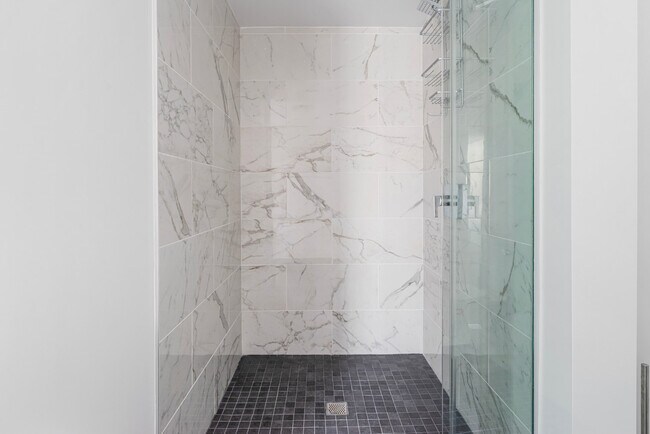 Building Photo - 1288 Howard St