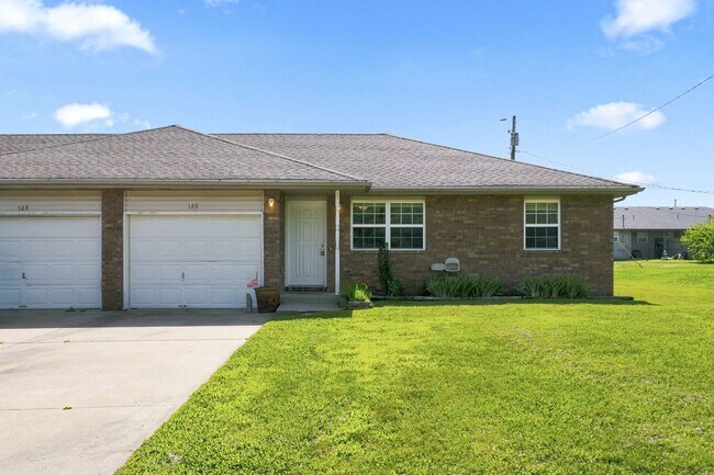 Building Photo - 126 W Terrace Ct