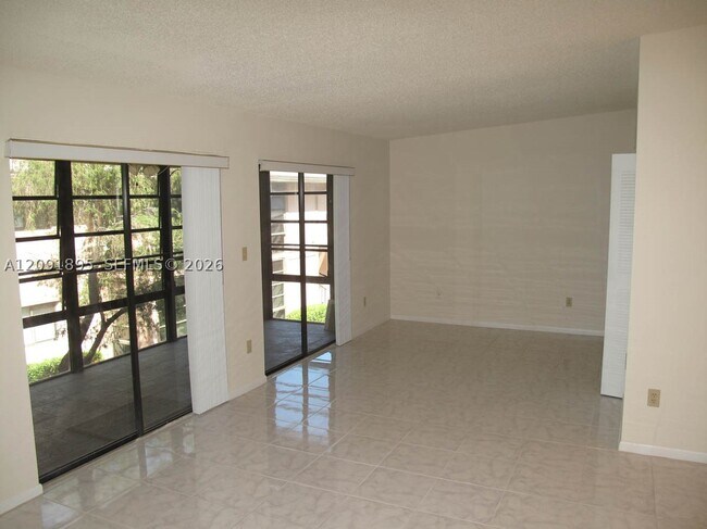 Building Photo - 9940 S Belfort Cir