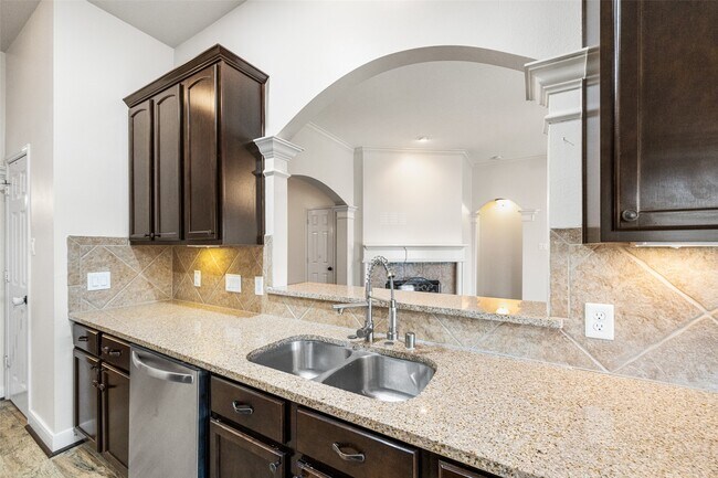 Building Photo - 12806 Winter Springs Dr