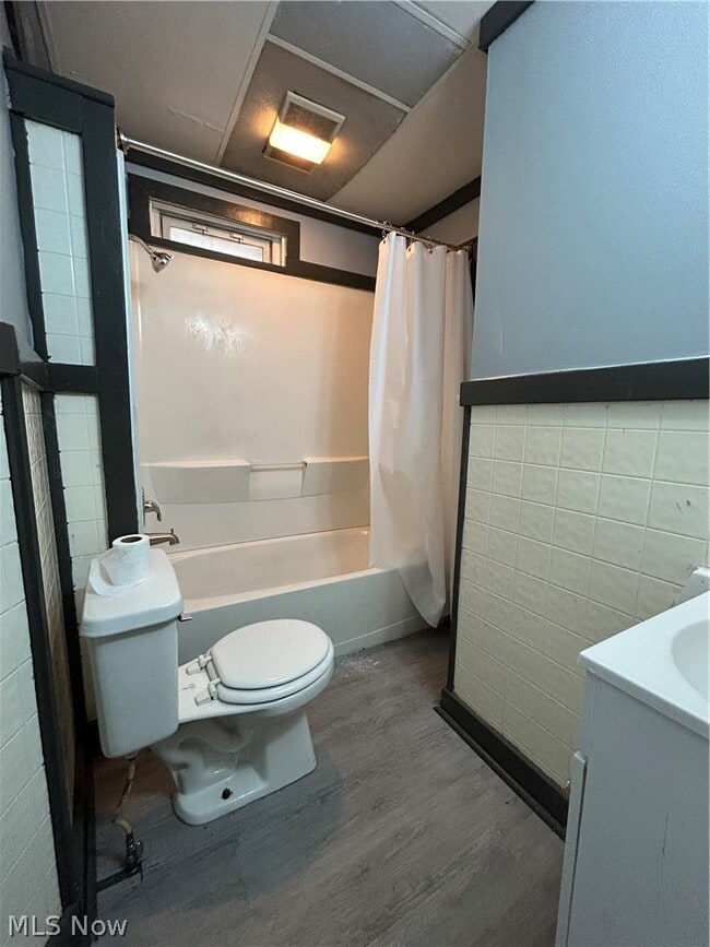 Building Photo - 3448 E 69th St