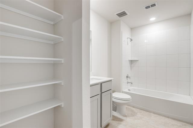 Building Photo - 4041 Red Blf St