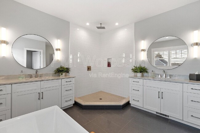 Building Photo - 57 Old Brook Rd