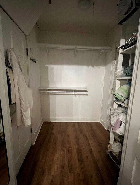 Building Photo - 2522 Howard St NE