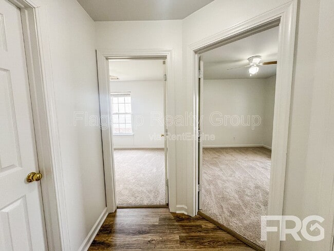 Building Photo - 5170 Deveron St