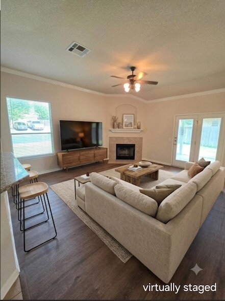 Building Photo - 2215 Conway Cove