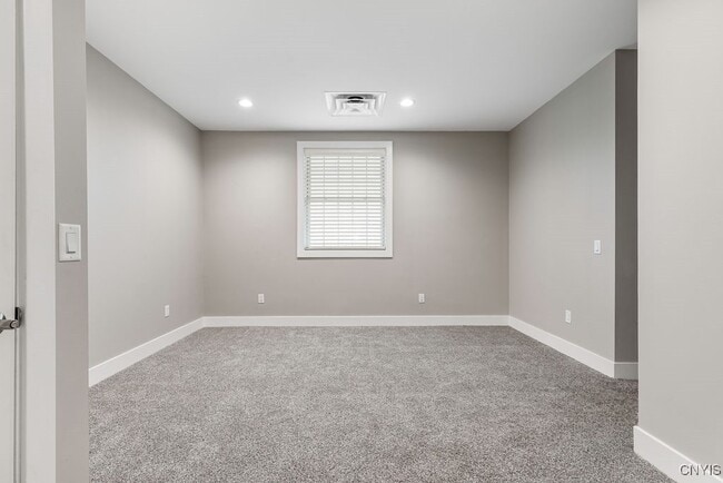 Building Photo - 6475 Collamer Rd