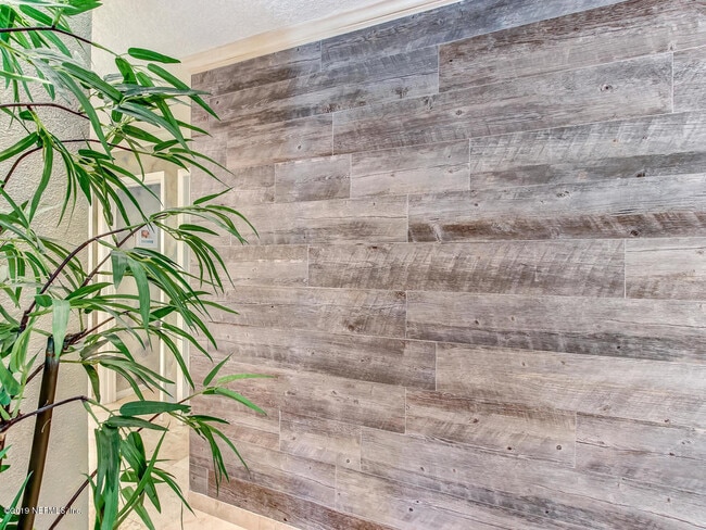 Building Photo - 88 Oakwood Rd