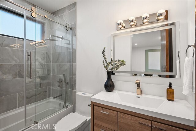 Building Photo - 14519 Greenleaf St