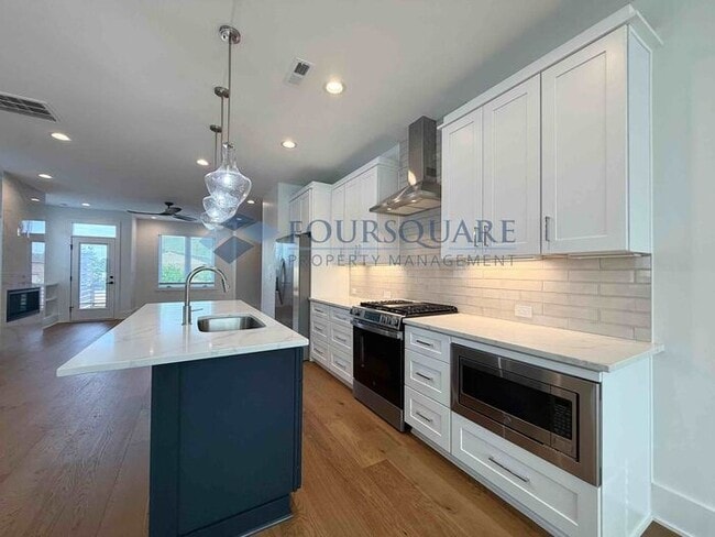 Building Photo - Spacious New Construction 3 Bed, 3.5 Bath Townhome with Modern Finishes, Fireplace & Fenced Yard ...