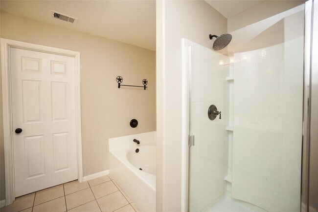 Building Photo - 24603 Osprey Point Dr