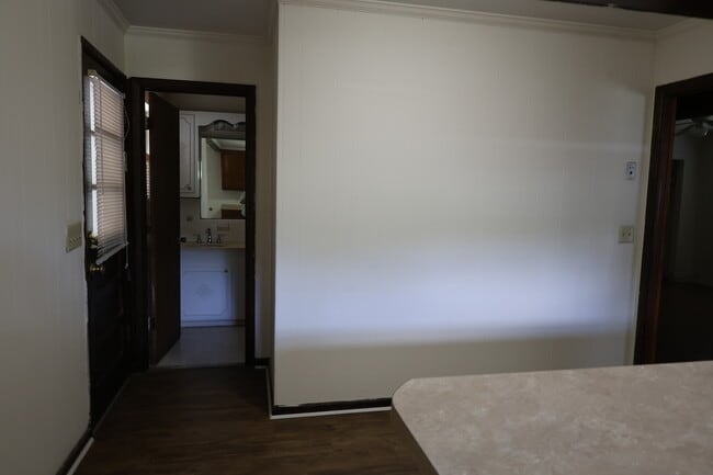 Building Photo - 101 Catherine Ave