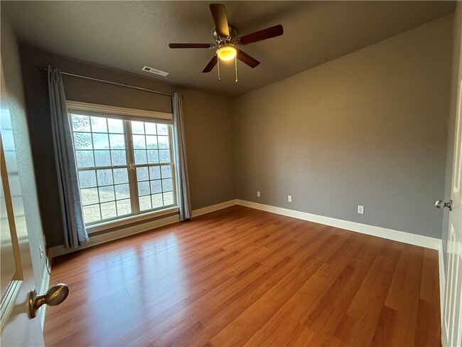 Building Photo - 4600 S Old Wire Rd