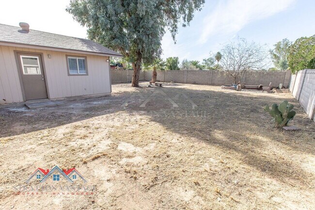 Building Photo - 1314 S 78th St