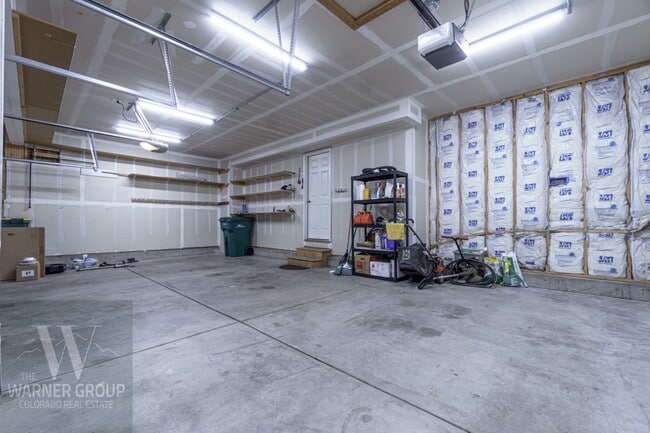 Building Photo - 9631 Stoneglen Dr