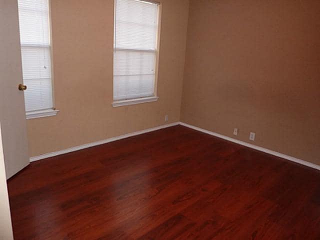 Building Photo - 111 Waterford Dr