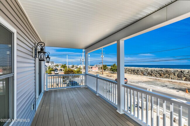 Building Photo - 250 Ocean Ave