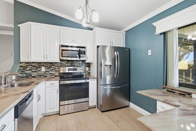 Building Photo - 5694 Northpointe Ln