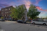 Building Photo - 113 W 22nd St